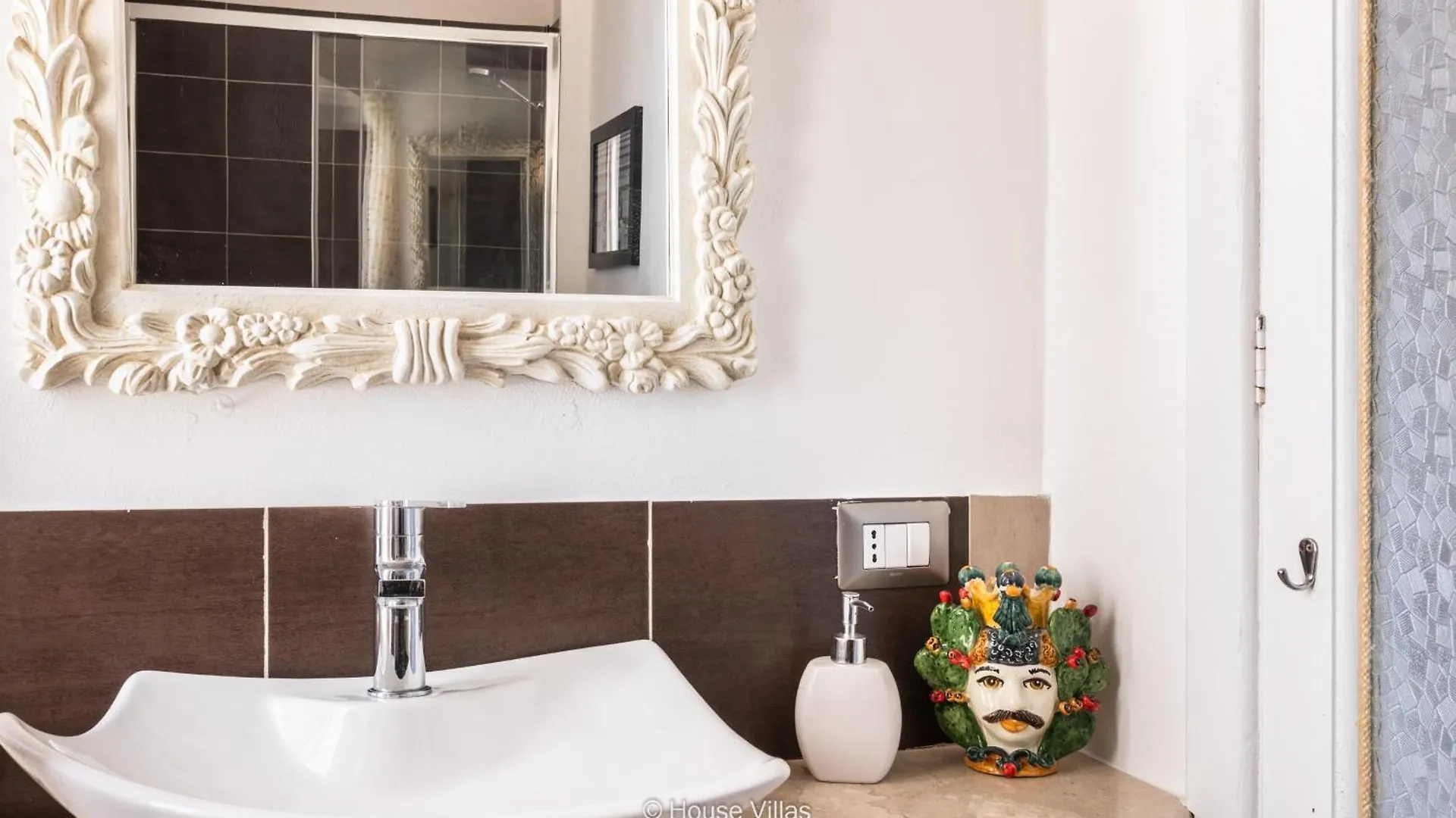 House&Villas - Golden Stone Noto 0*,  Italy