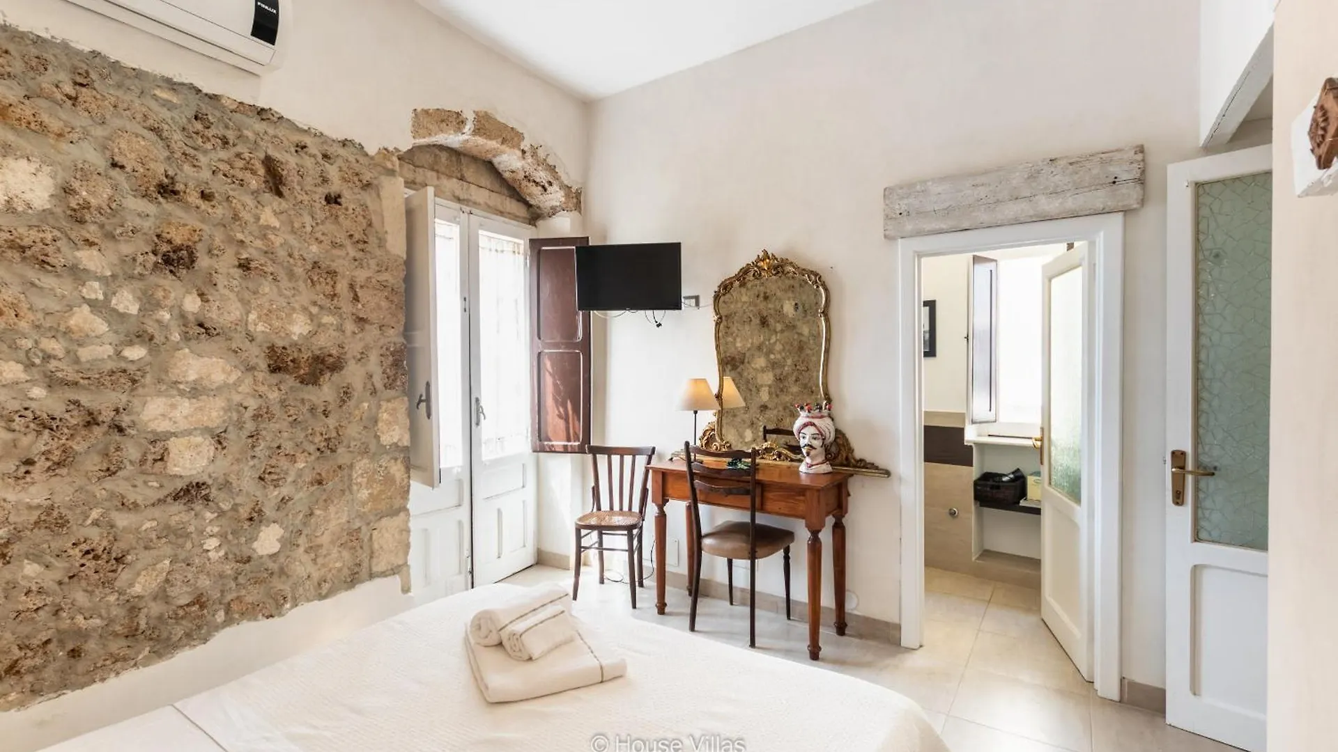Apartment House&Villas - Golden Stone Noto