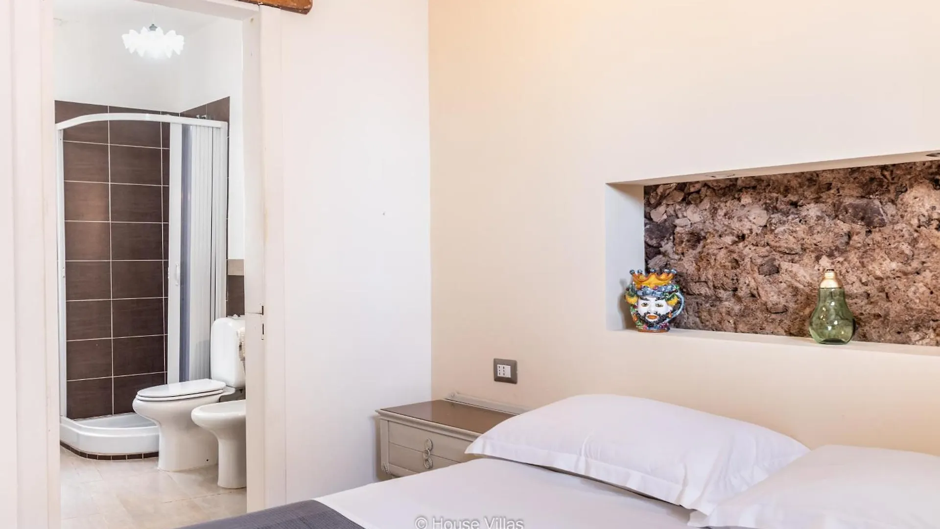 House&Villas - Golden Stone Noto Apartment